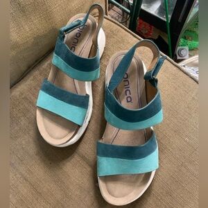 BIONICA SANDALS size 8 gently used condition.